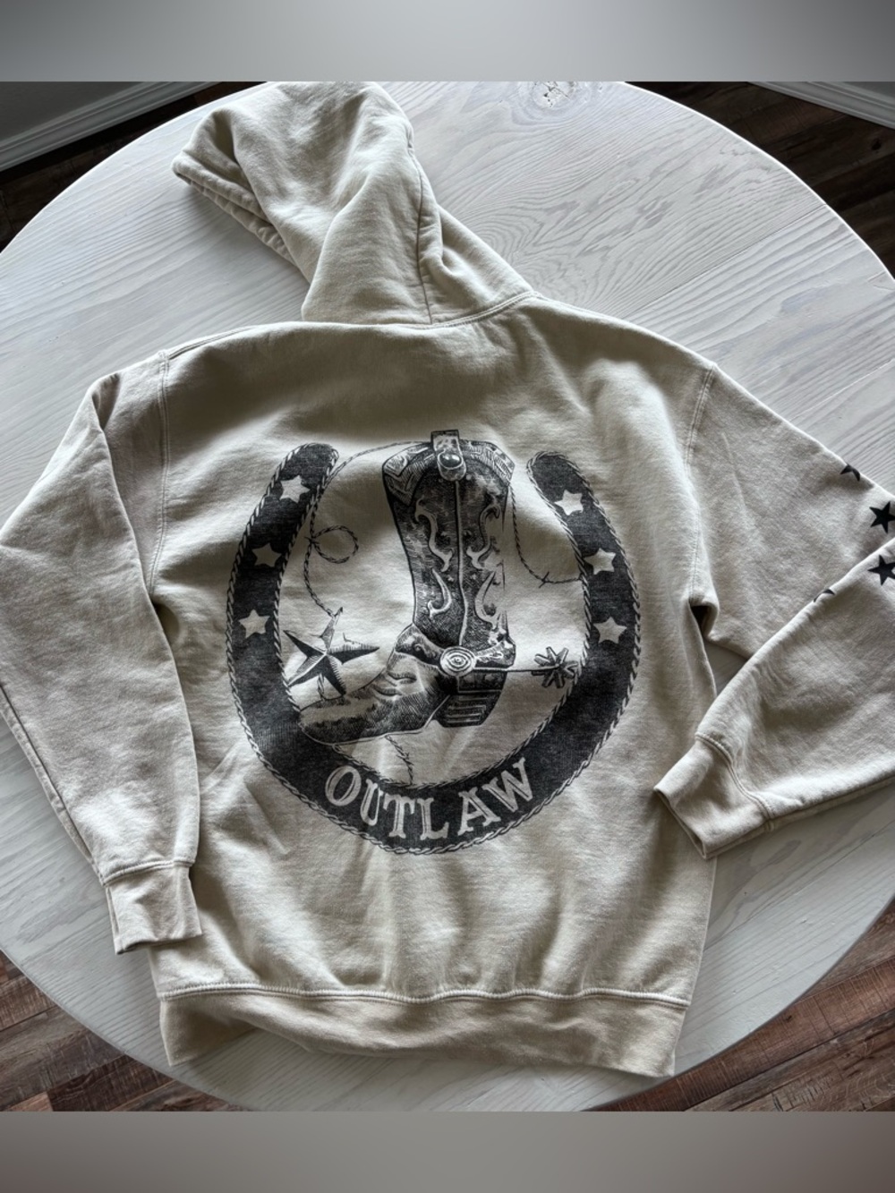 Willie Nelson Cream Graphic Hoodie Size Small “sold out at Urban Outfitters” - Picture 6 of 7